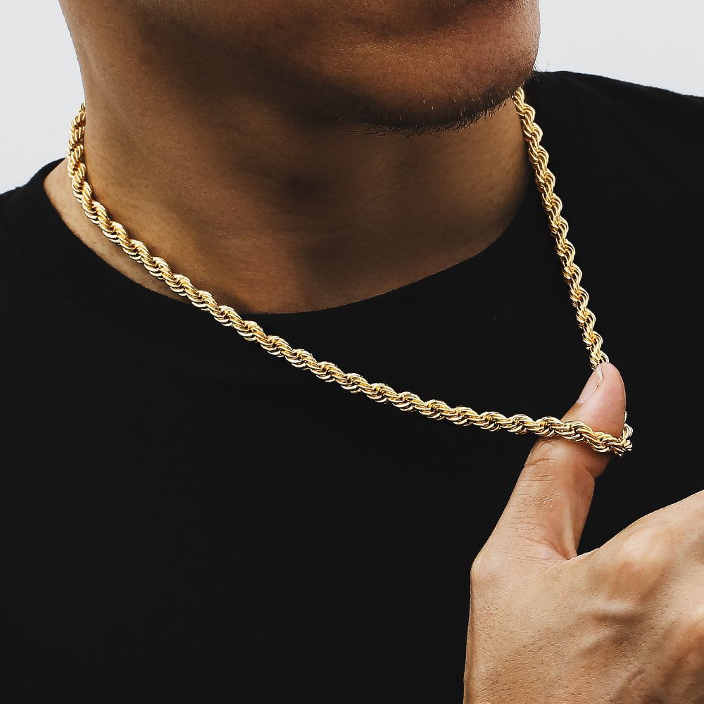 Elegant 18K Gold Twist Steel Necklace